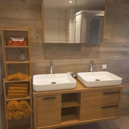 De Kaagse Boer 4*