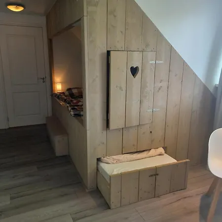 Bed & Breakfast De Kaagse Boer 4*