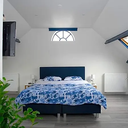 De Kaagse Boer Bed & Breakfast Kaag