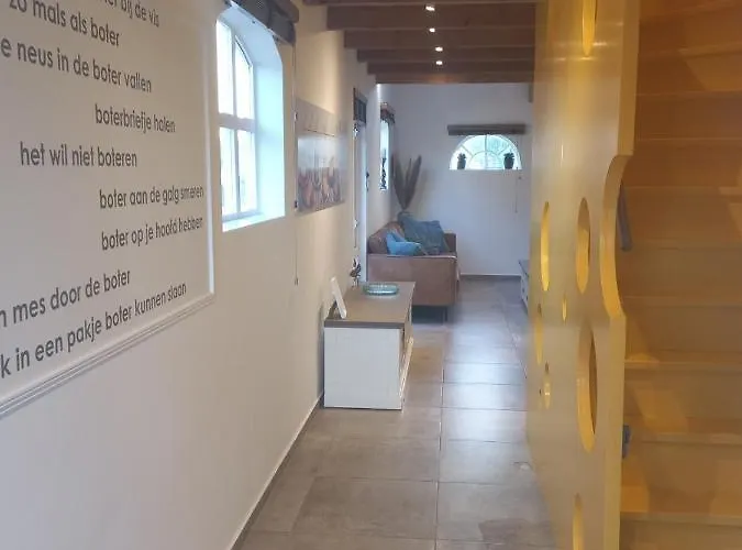 De Kaagse Boer Bed & Breakfast 4*