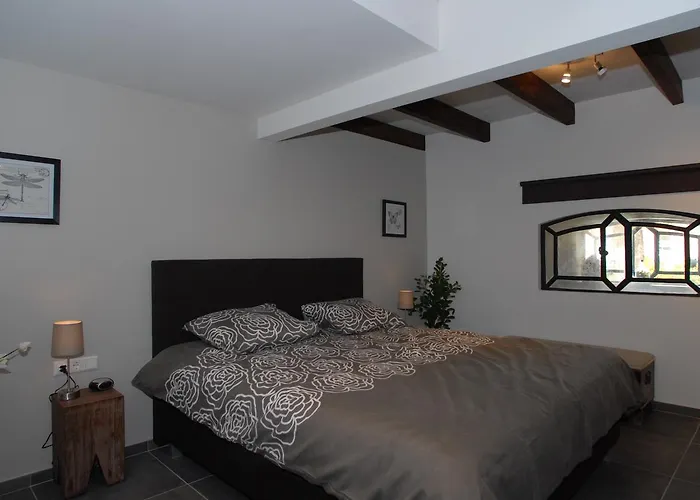 De Kaagse Boer Bed & Breakfast 4*